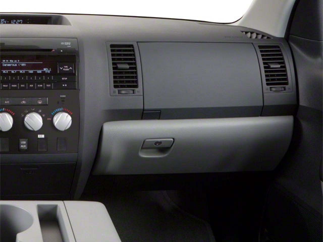 2013 Toyota Tundra SR5 Photo