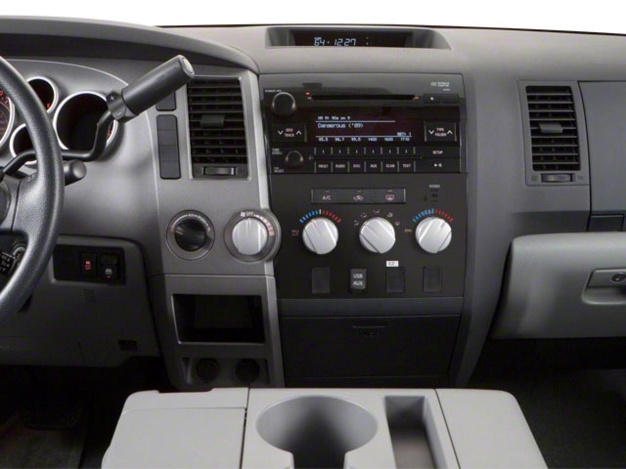 2013 Toyota Tundra SR5 Photo