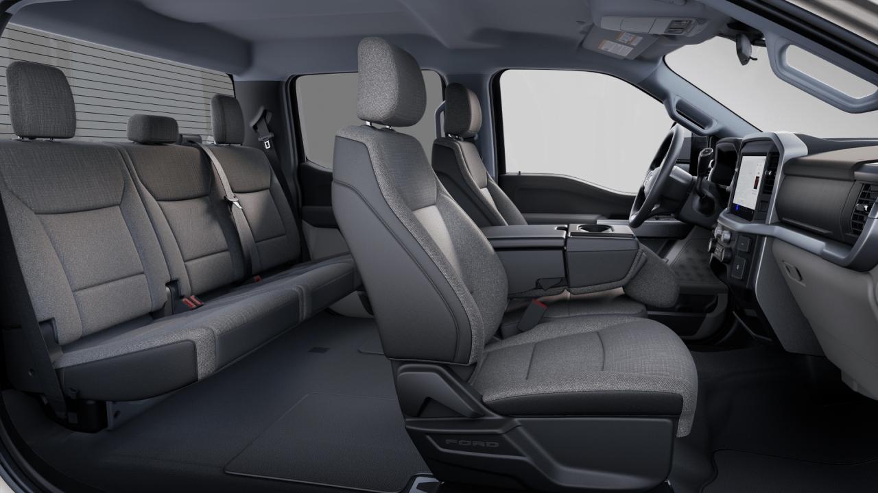 2025 Ford F-150 XLT 4WD SuperCrew 6.5' Box Photo5