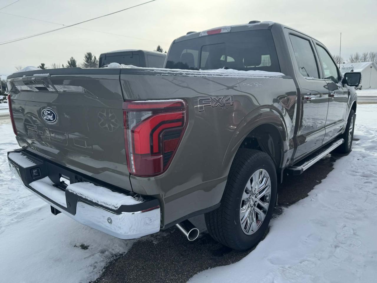 2025 Ford F-150 Lariat Photo4