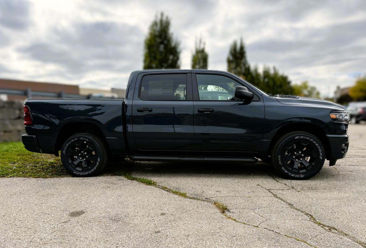 2025 RAM 1500 Tradesman 4x4 Crew Cab 5'7  Box Photo3