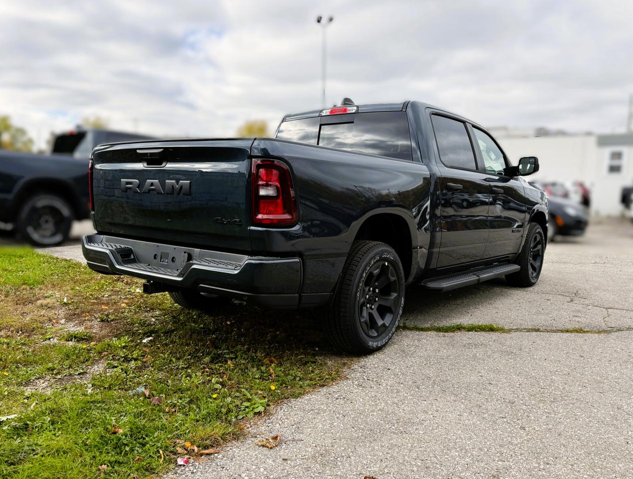 2025 RAM 1500 Tradesman 4x4 Crew Cab 5'7  Box Photo4