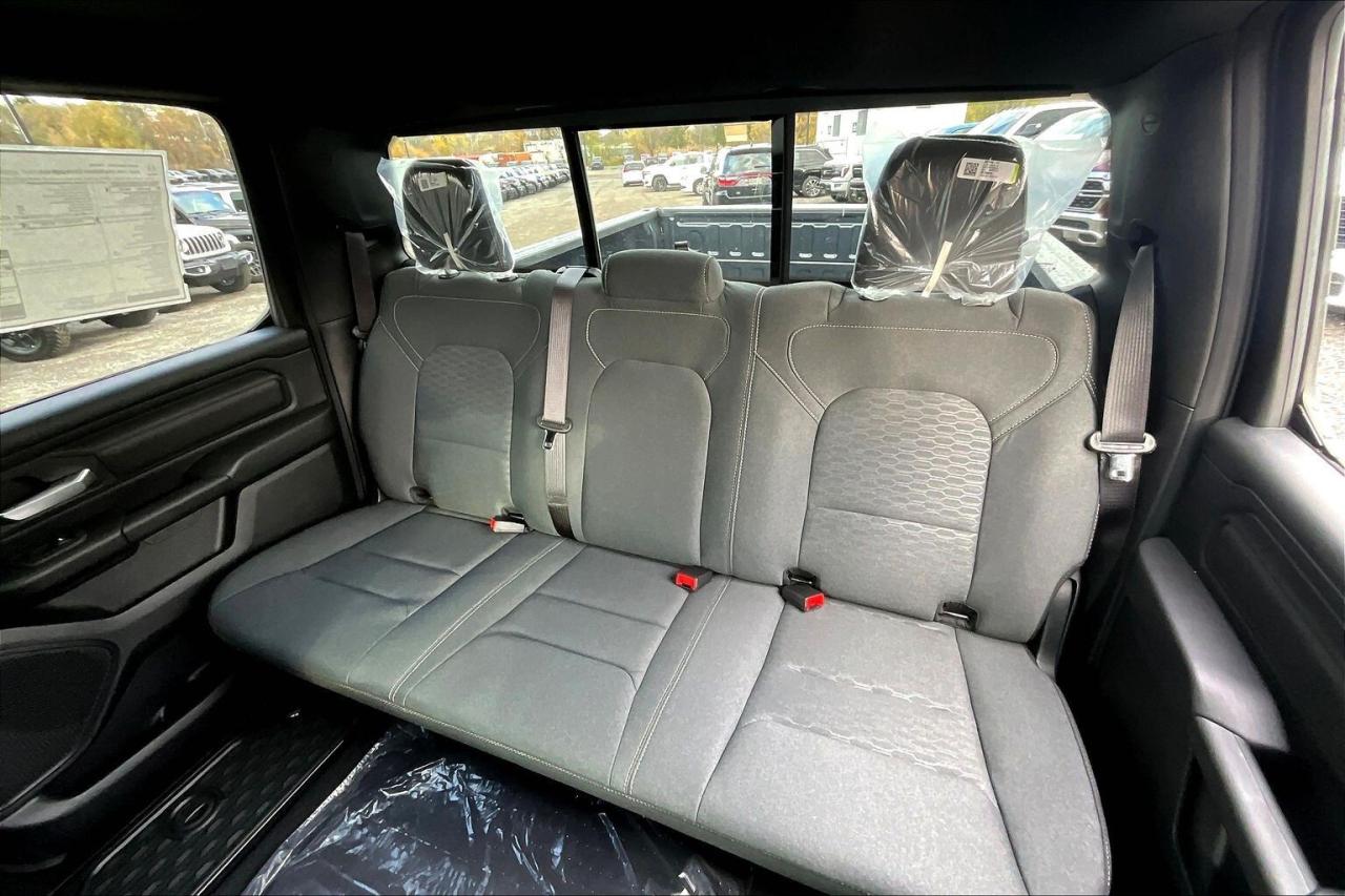 2025 RAM 1500 TRADESMAN | Carplay | Blackout Pkg | 20" Wheels Photo