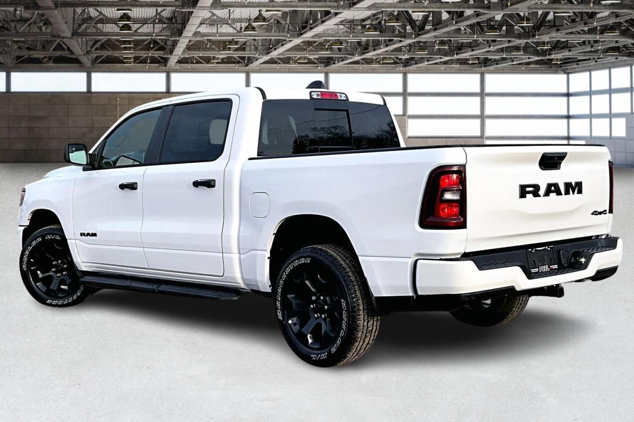 2025 RAM 1500 TRADESMAN CREW | Black Express Pkg | Buckets | V6 Photo