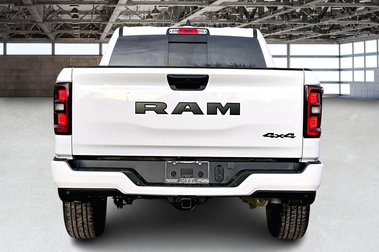 2025 RAM 1500 TRADESMAN CREW | Black Express Pkg | Buckets | V6 Photo3