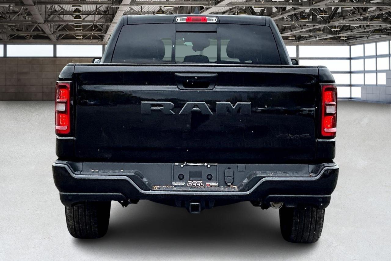 2025 RAM 1500 TRADESMAN | Carplay | Blackout Pkg | 20" Wheels Photo3