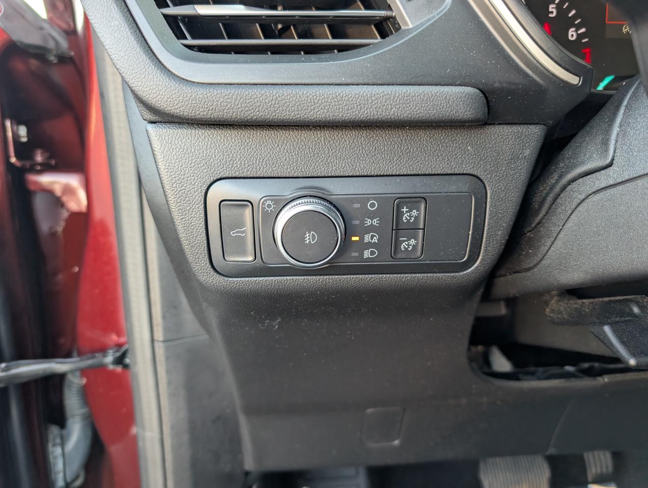 2021 Ford Escape SEL Photo