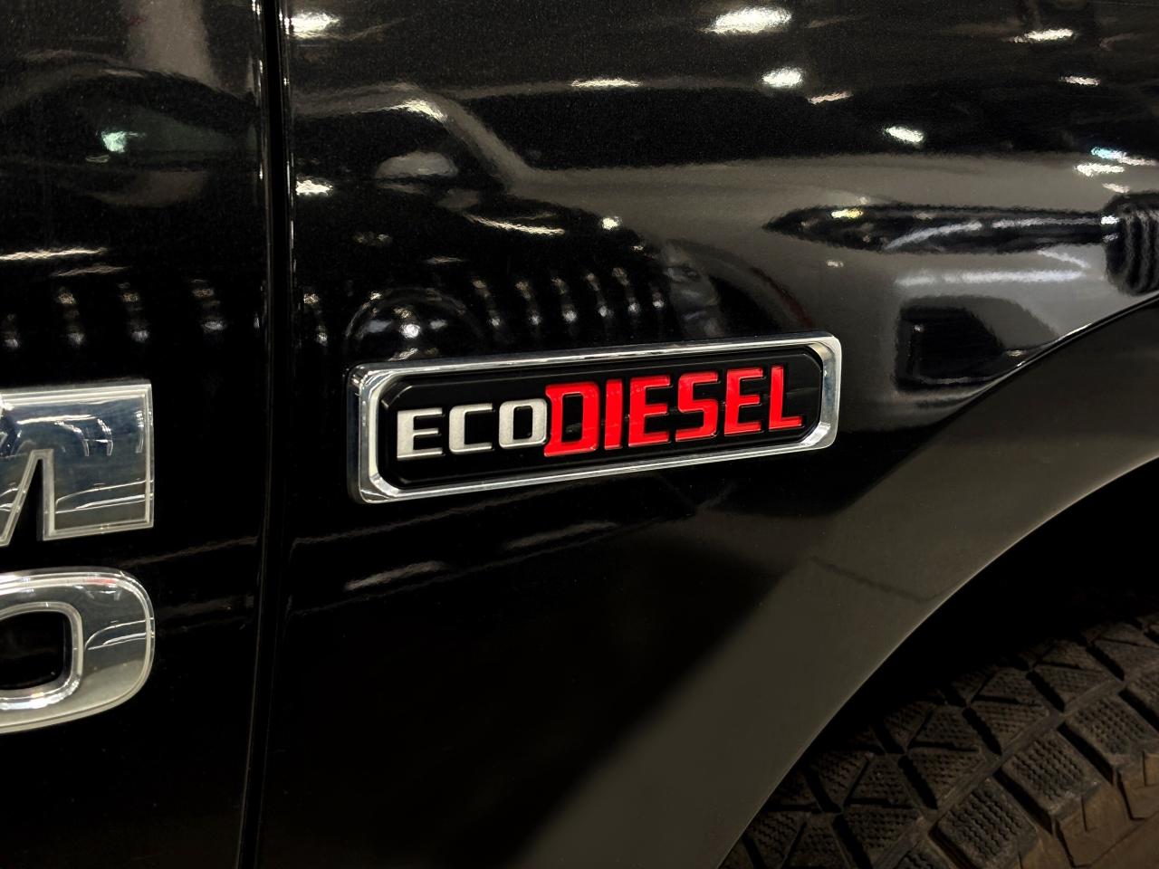 2015 RAM 1500 SLT|ECODIESEL|4WD|CREW|BEDLINER|BEDCOVER|SIDESTEPS - Photo #4