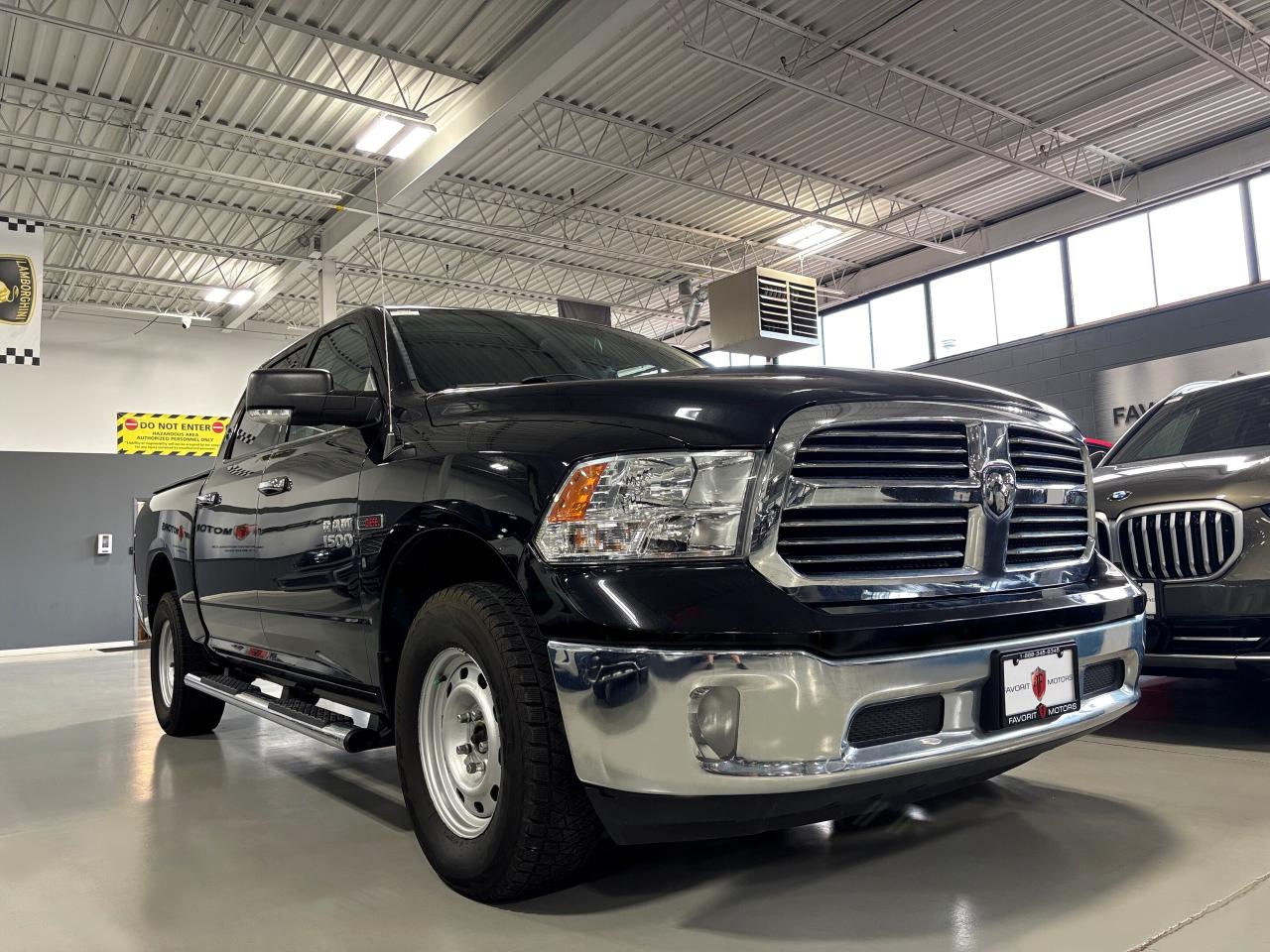 2015 RAM 1500 SLT|ECODIESEL|4WD|CREW|BEDLINER|BEDCOVER|SIDESTEPS - Photo #2