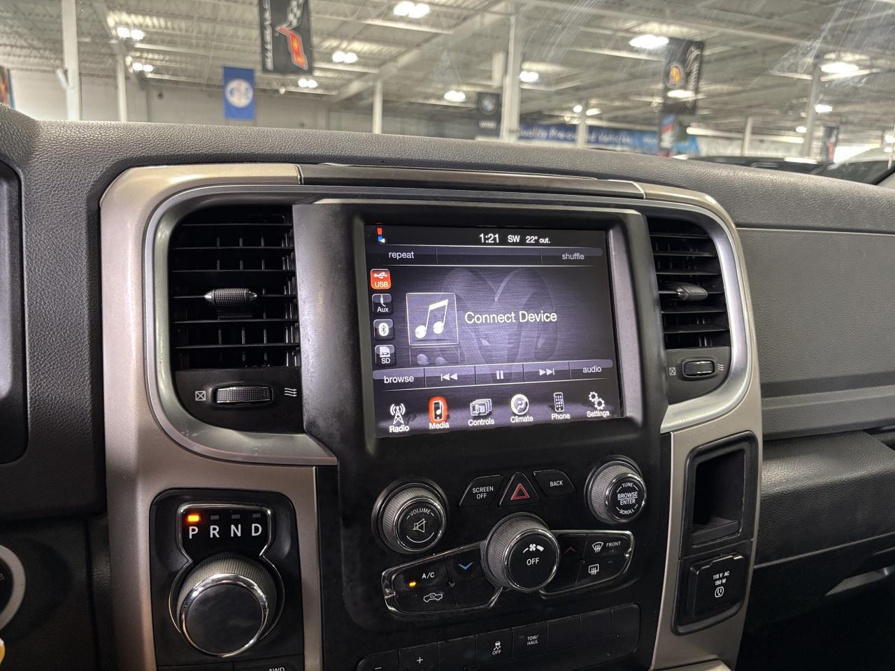 2015 RAM 1500 SLT|ECODIESEL|4WD|CREW|BEDLINER|BEDCOVER|SIDESTEPS - Photo #16