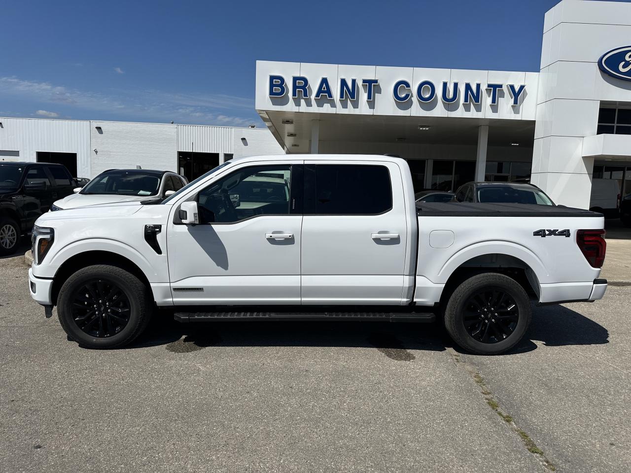 2024 Ford F-150 LARIAT | HYBRID | MOONROOF | BLACK APPEARANCE | Photo