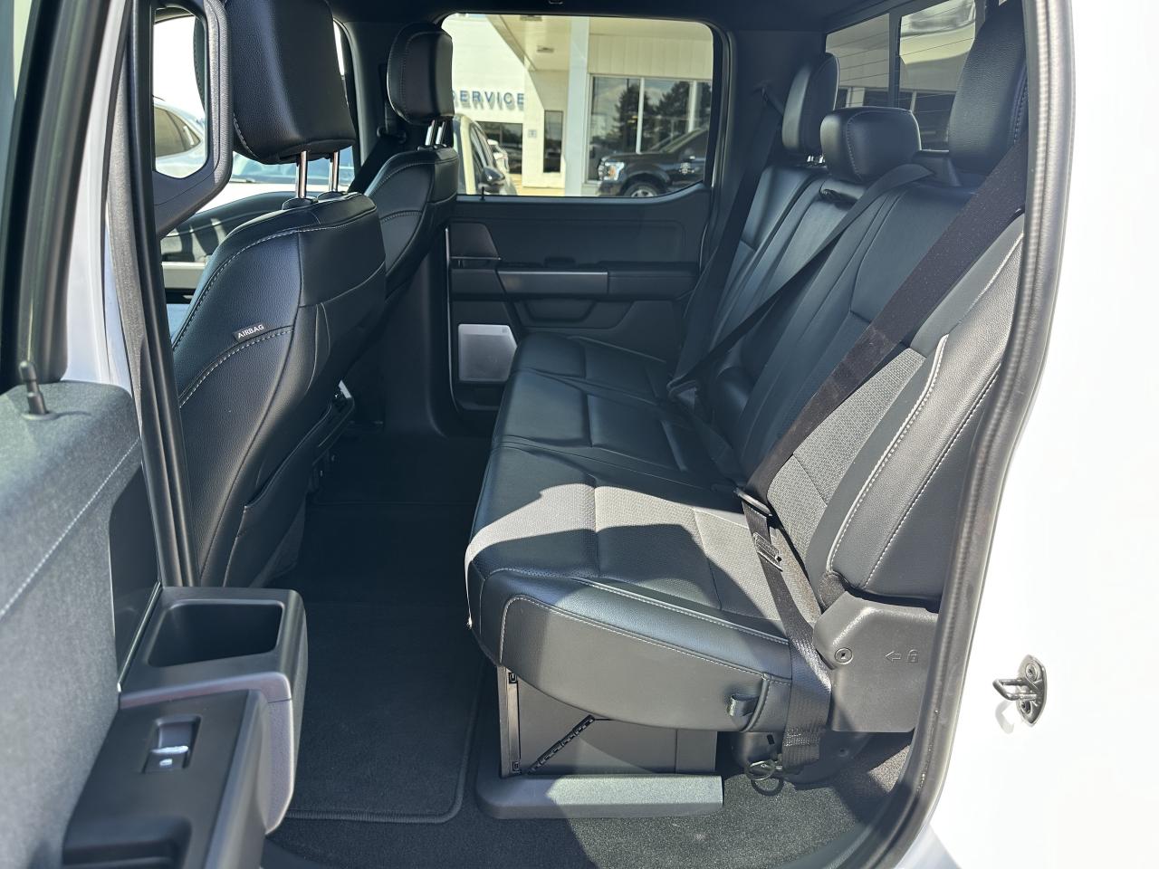 2024 Ford F-150 LARIAT | HYBRID | MOONROOF | BLACK APPEARANCE | Photo