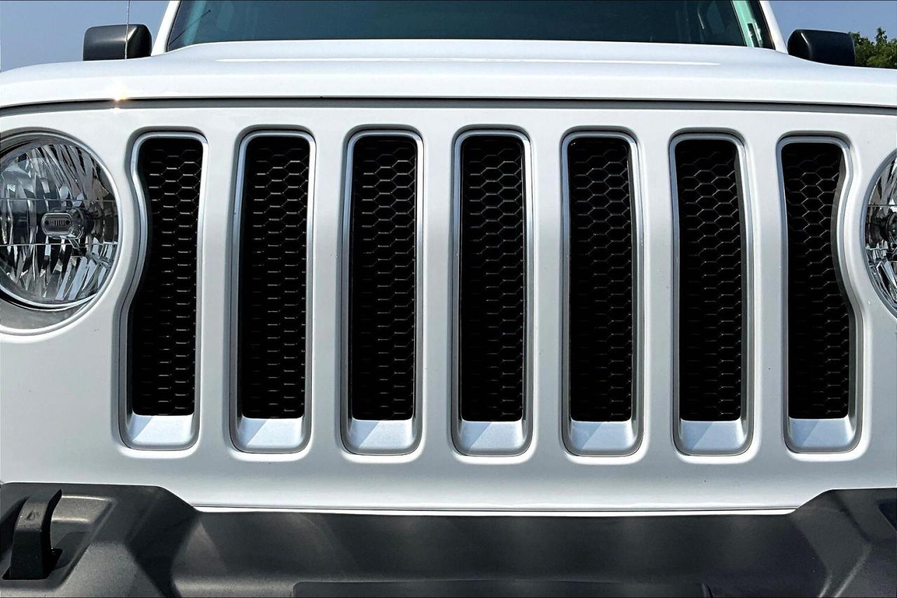 2023 Jeep Wrangler Sahara | Heated Cloth | Dual Top | Alpine | 4X4 Photo