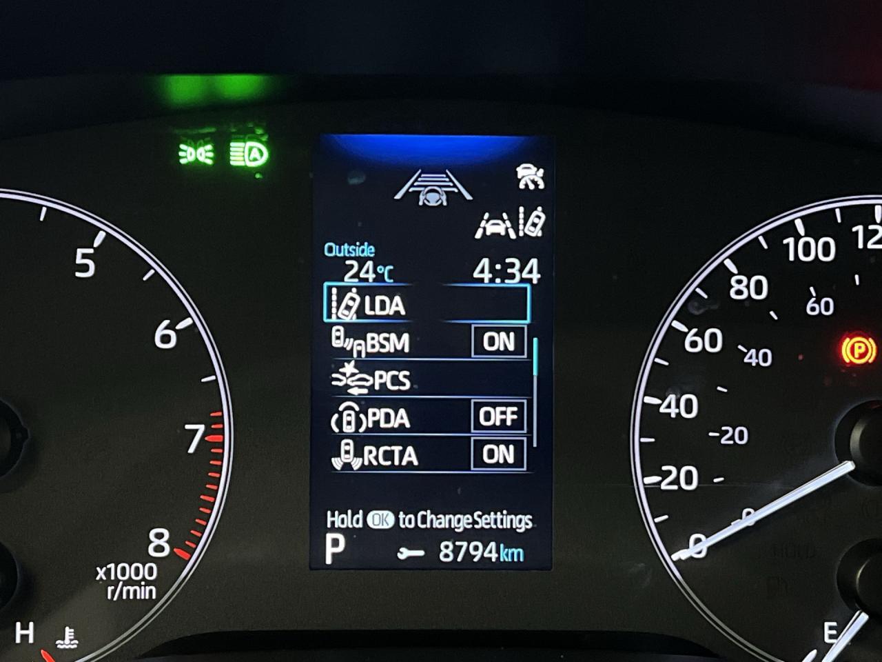 2024 Toyota Corolla AUTOMATIC | ONLY 8,800KMS! | HEATED SEATS |CARPLAY Photo