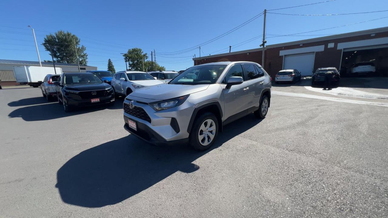 2022 Toyota RAV4 ONLY 22,000KMS!! | HTD SEATS | CARPLAY | REAR CAM Photo3