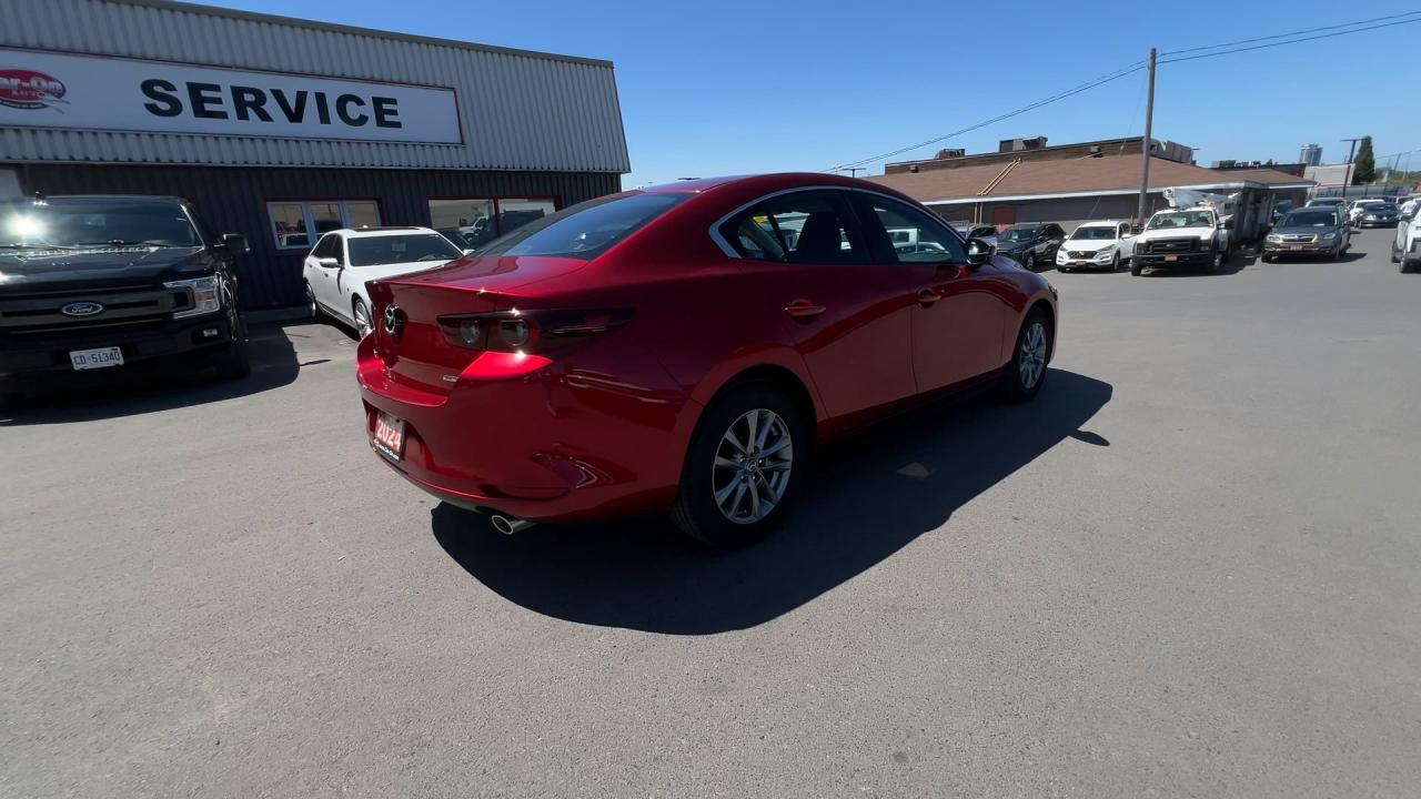 2024 Mazda MAZDA3 LOW KMS |HEATED SEATS | CARPLAY | ALLOYS Photo