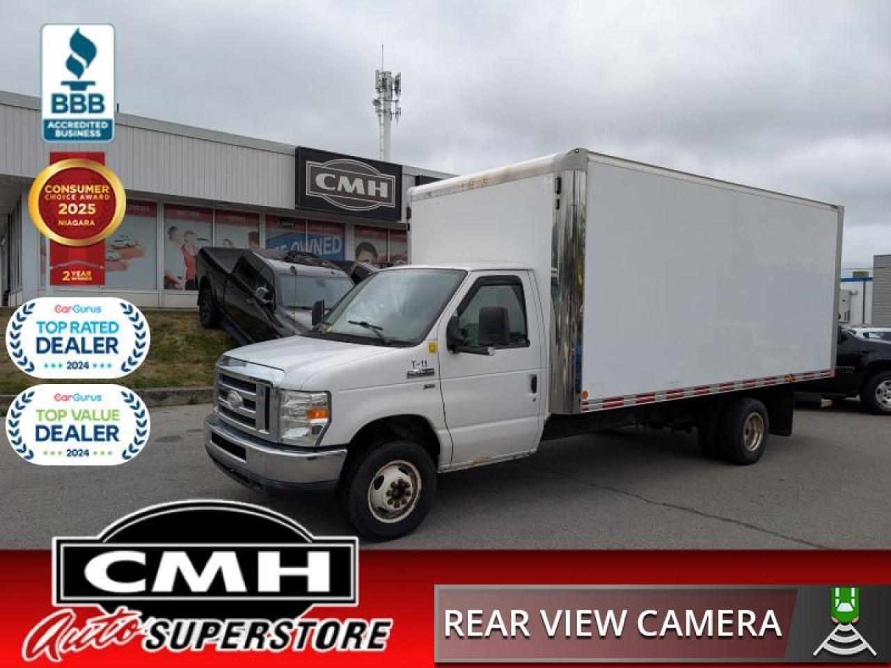 2014 Ford Econoline Commercial Cutaway Cutaway DRW 176 WB  **LOW KMS**