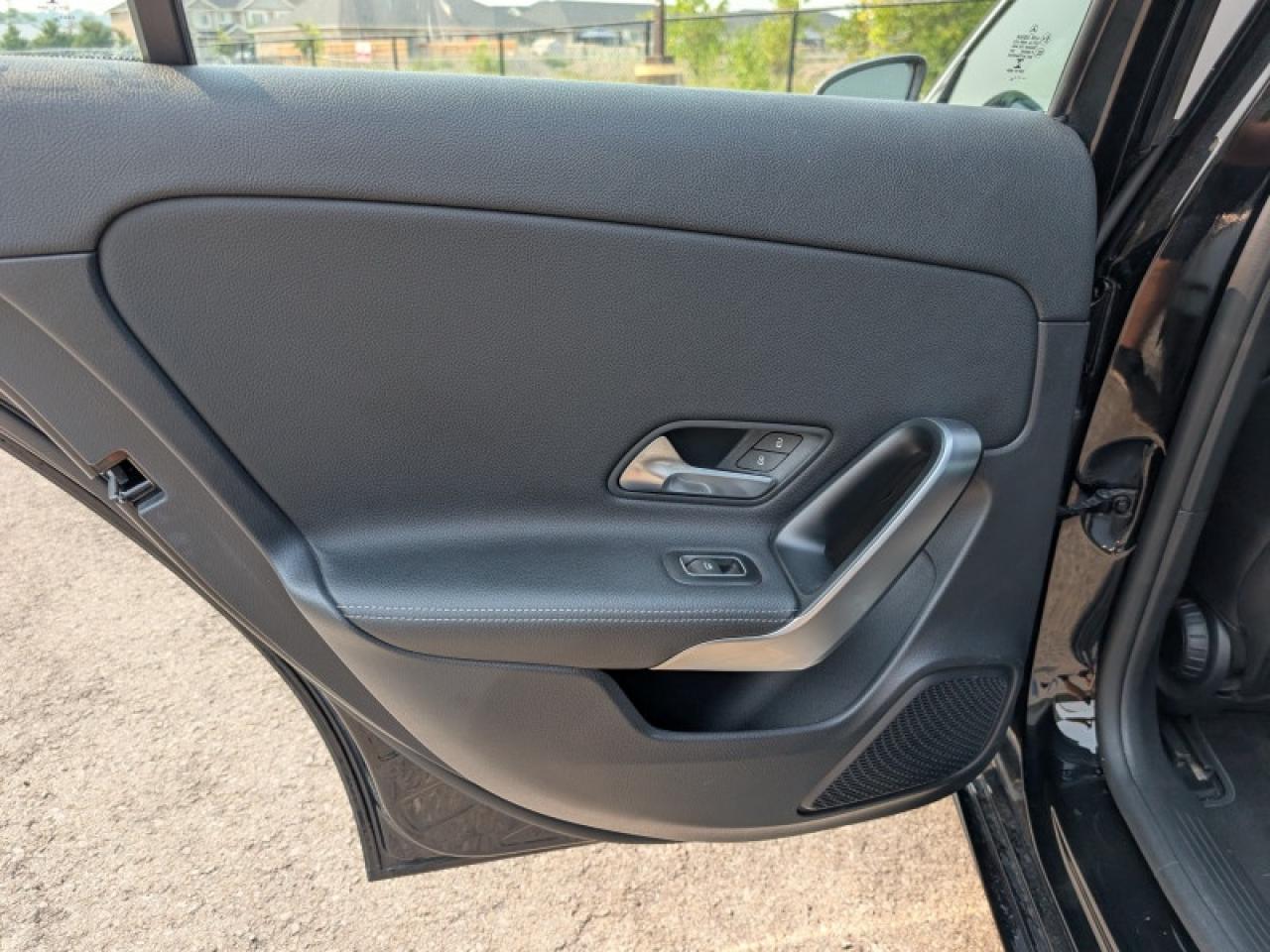 2022 Mercedes-Benz A 220 4MATIC Sedan  **BLIND SPOT - SUNROOF** Photo