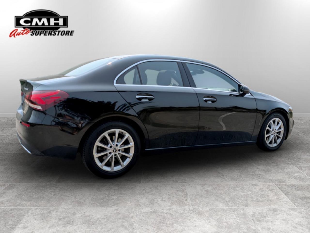 2022 Mercedes-Benz A 220 4MATIC Sedan  **BLIND SPOT - SUNROOF** Photo