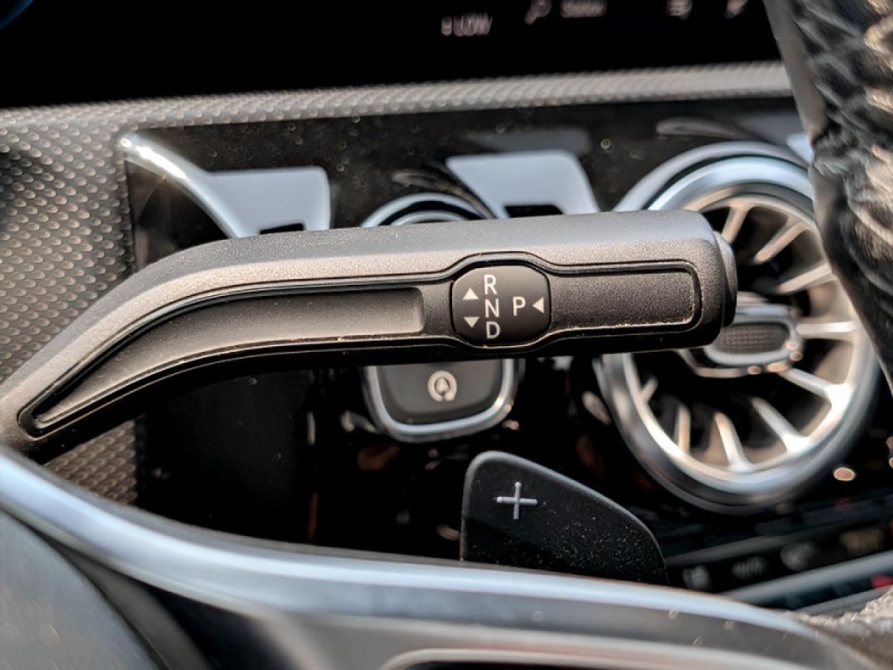 2022 Mercedes-Benz A 220 4MATIC Sedan  **BLIND SPOT - SUNROOF** Photo