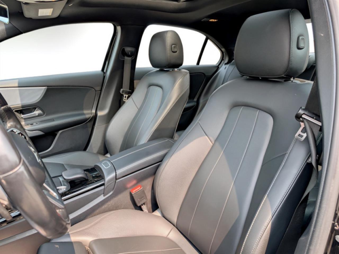 2022 Mercedes-Benz A 220 4MATIC Sedan  **BLIND SPOT - SUNROOF** Photo