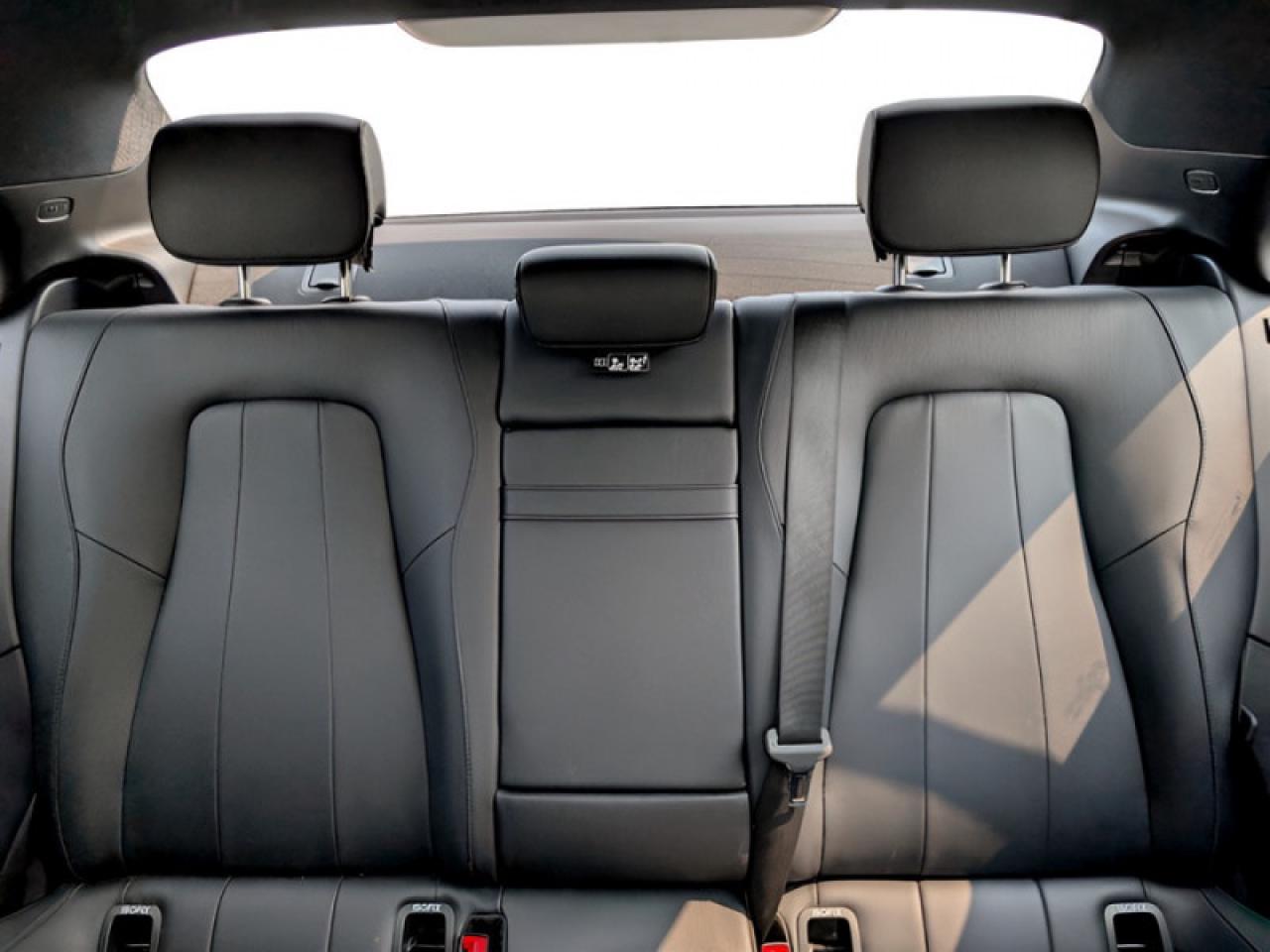 2022 Mercedes-Benz A 220 4MATIC Sedan  **BLIND SPOT - SUNROOF** Photo