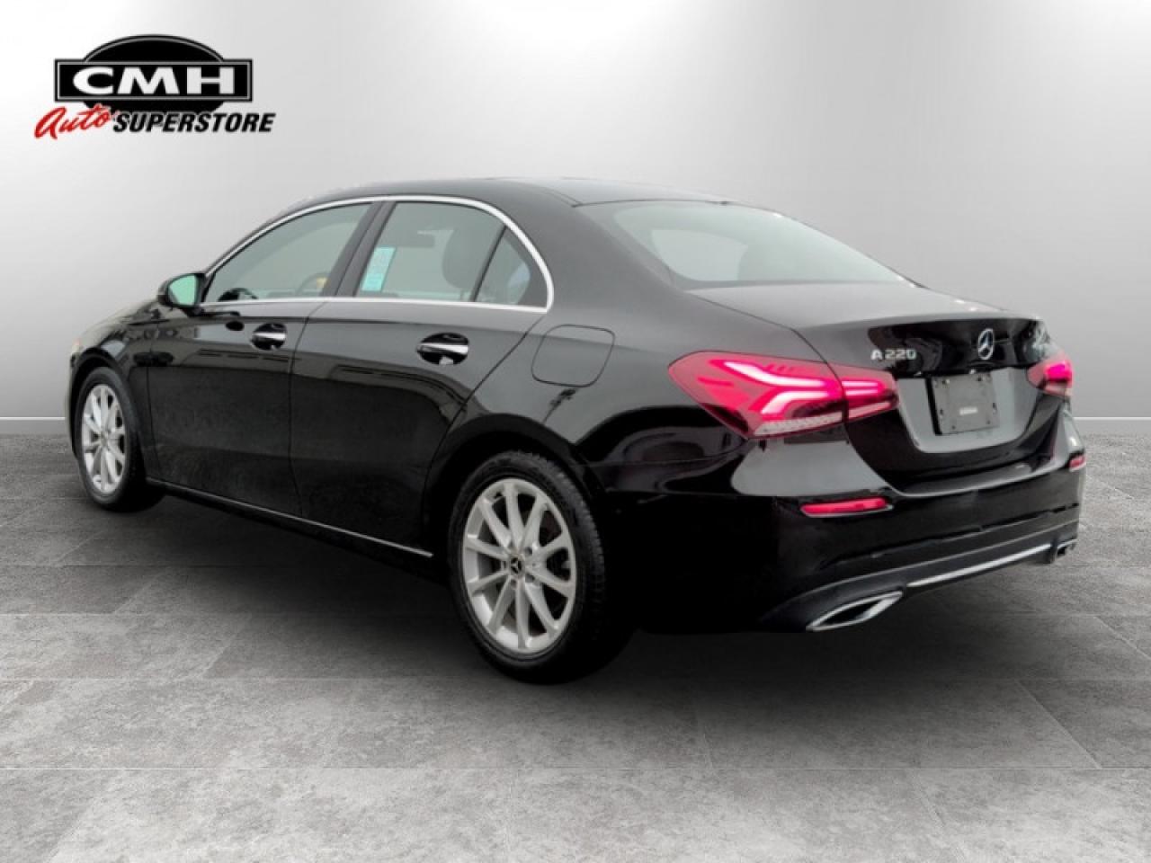 2022 Mercedes-Benz A 220 4MATIC Sedan  **BLIND SPOT - SUNROOF** Photo