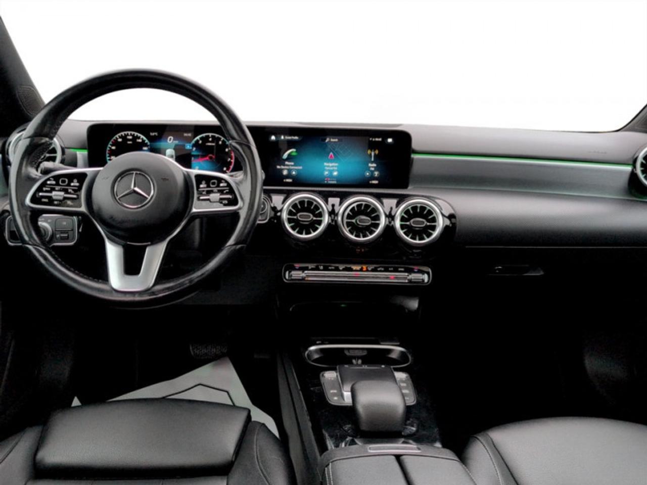 2022 Mercedes-Benz A 220 4MATIC Sedan  **BLIND SPOT - SUNROOF** Photo