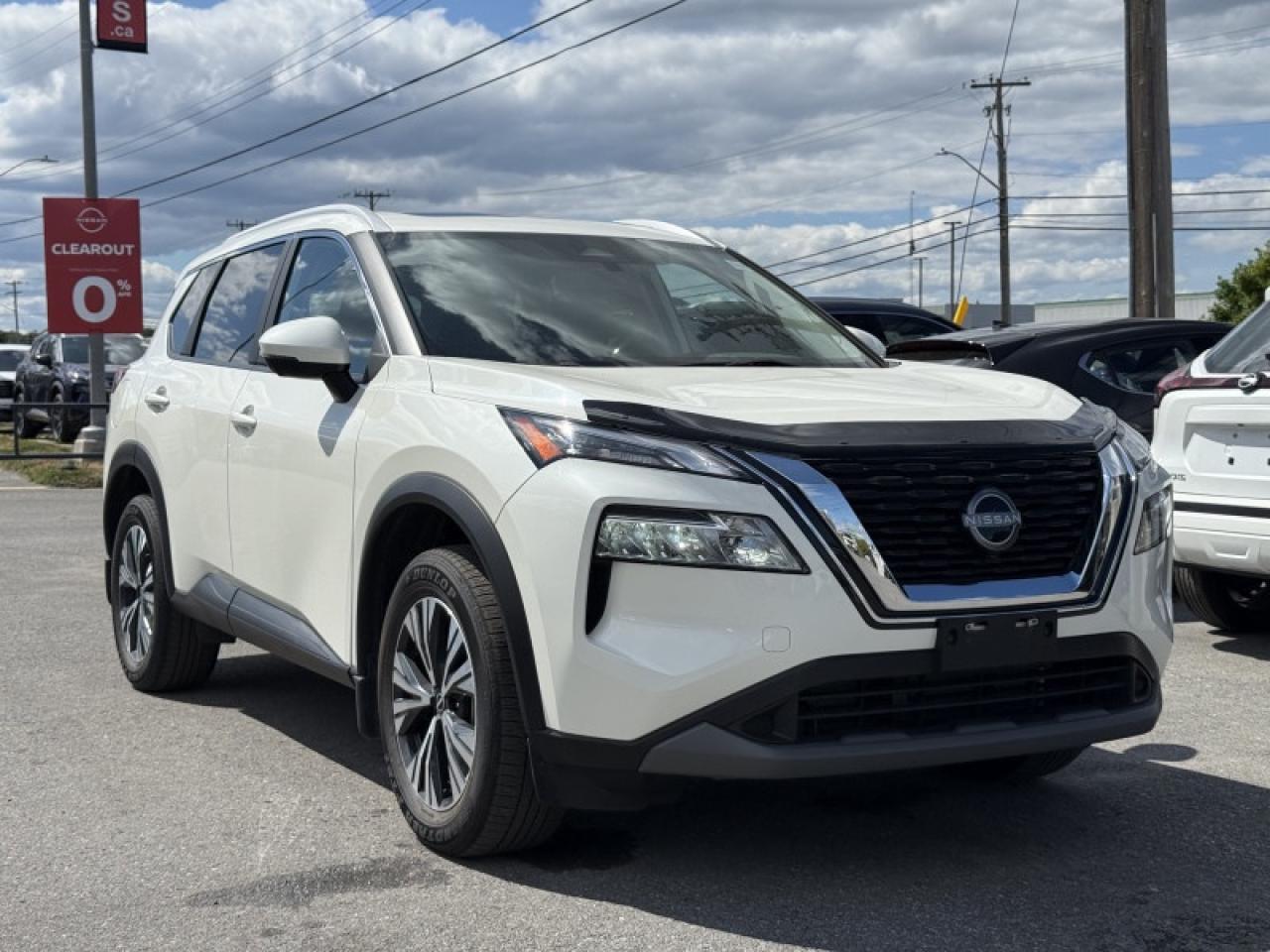 2023 Nissan Rogue SV MOONROOF  - Moonroof -  Apple CarPlay Photo2