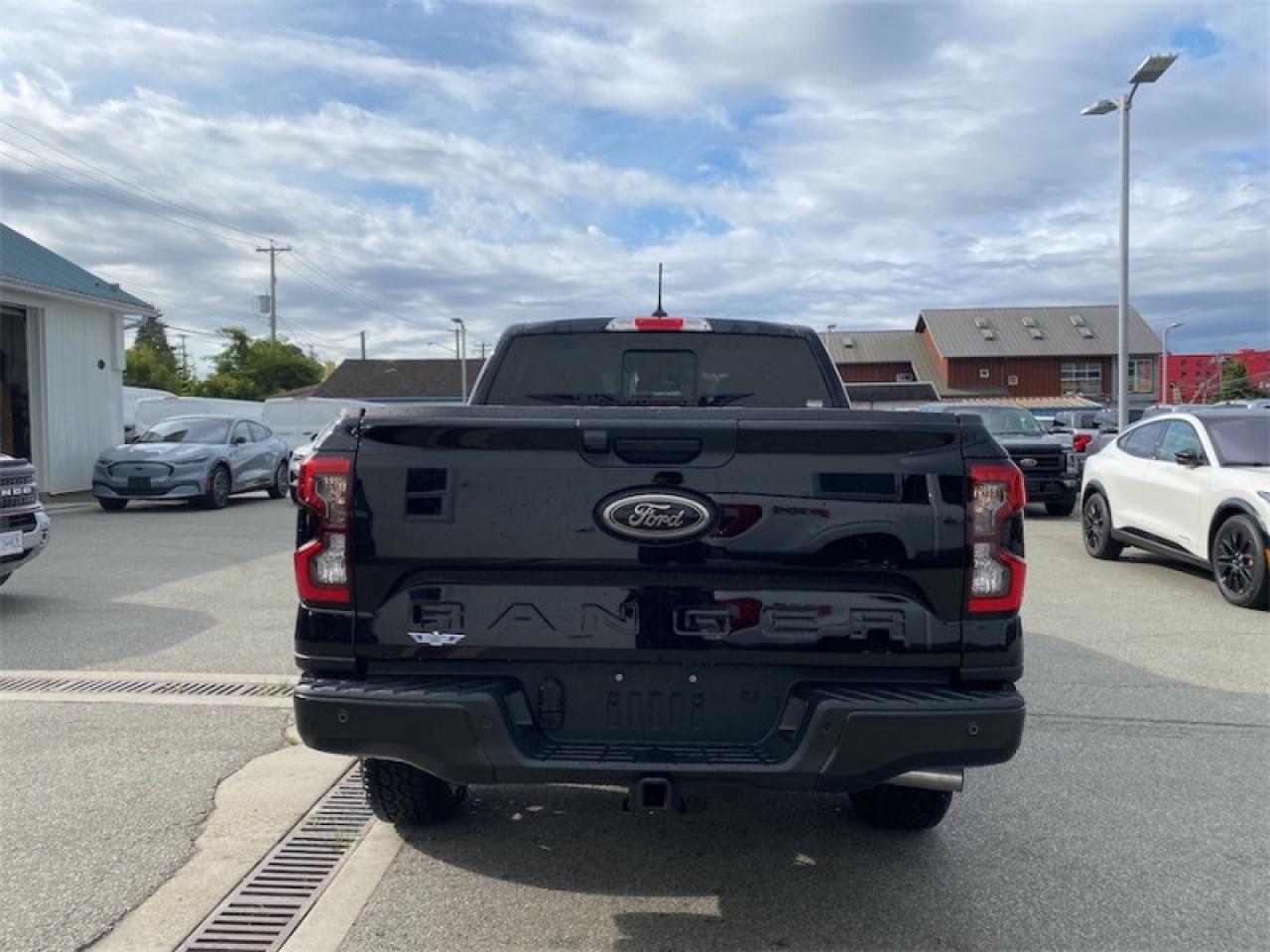 2025 Ford Ranger Lariat  - Leather Seats -  Heated Seat Photo