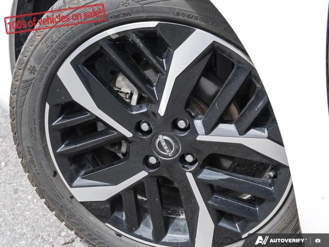 2023 Nissan Versa SR Photo