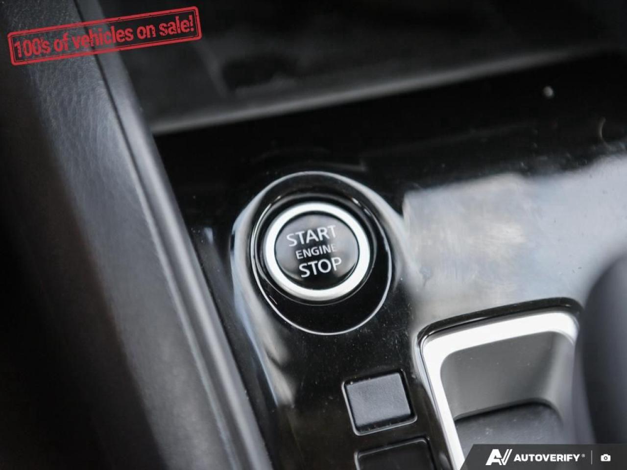 2023 Nissan Versa SR Photo