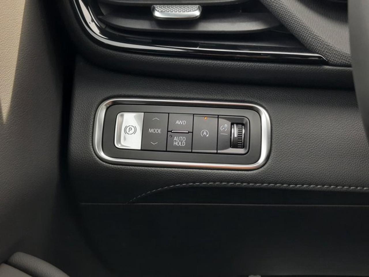 12866054.793770832