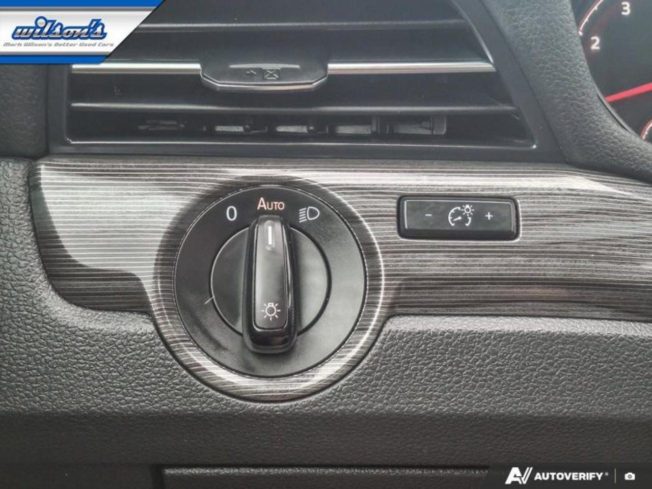 2020 Volkswagen Passat Highline | Leather | Sunroof | Heated Seats | Adaptive Cruise | Reverse Cam | Carplay | and More ! Photo