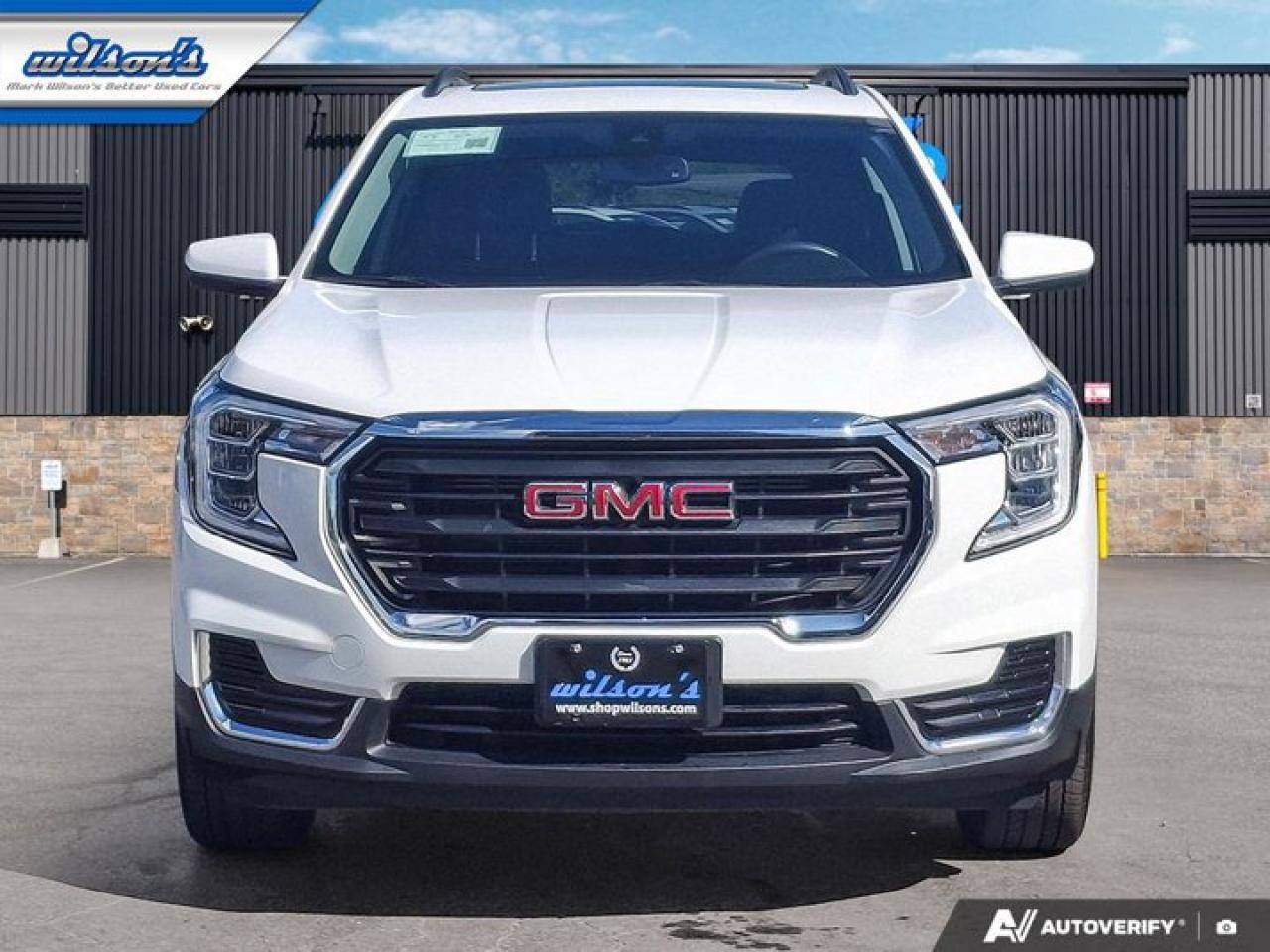 2024 GMC Terrain SLE AWD | Heated Seats | Pano Roof | Remote Start | Power Liftgate | Wireless Carplay | and More ! Photo