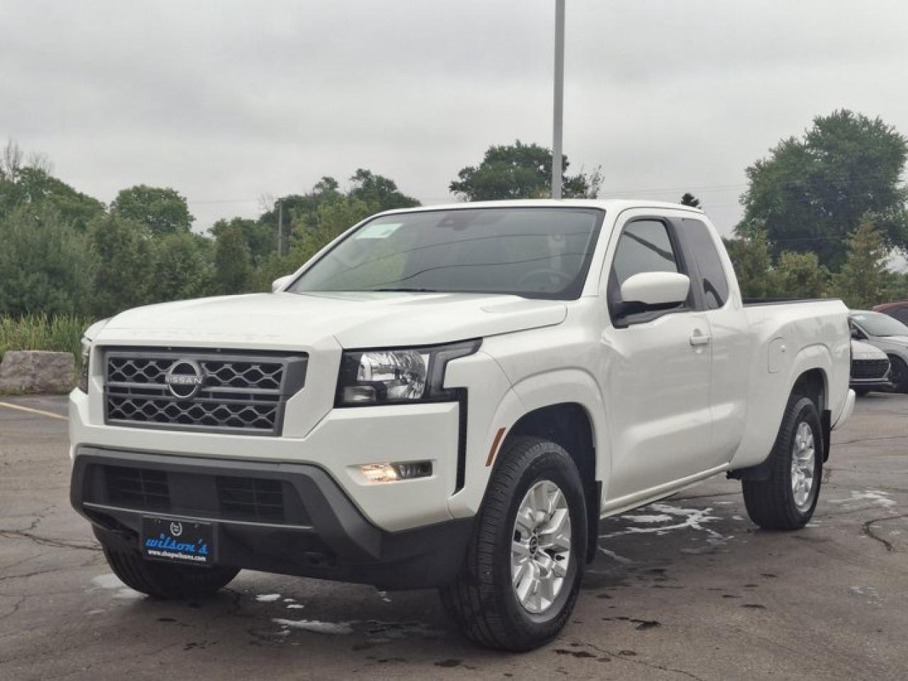 Used 2023 Nissan Frontier SV King Cab 4X4 | V6 | Heated Wheel + Seats | Remote Start | Power Seat | Alloy Wheels | and More ! for sale in Guelph, ON