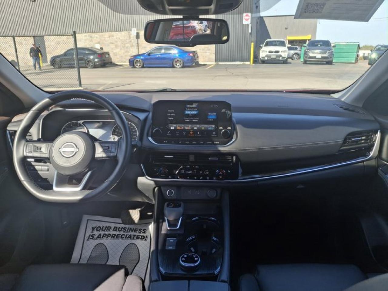 2023 Nissan Rogue SL AWD | Leather | Navi | Pano Roof | Heated Seats + Steering | Power Liftgate | Remote Start & More Photo