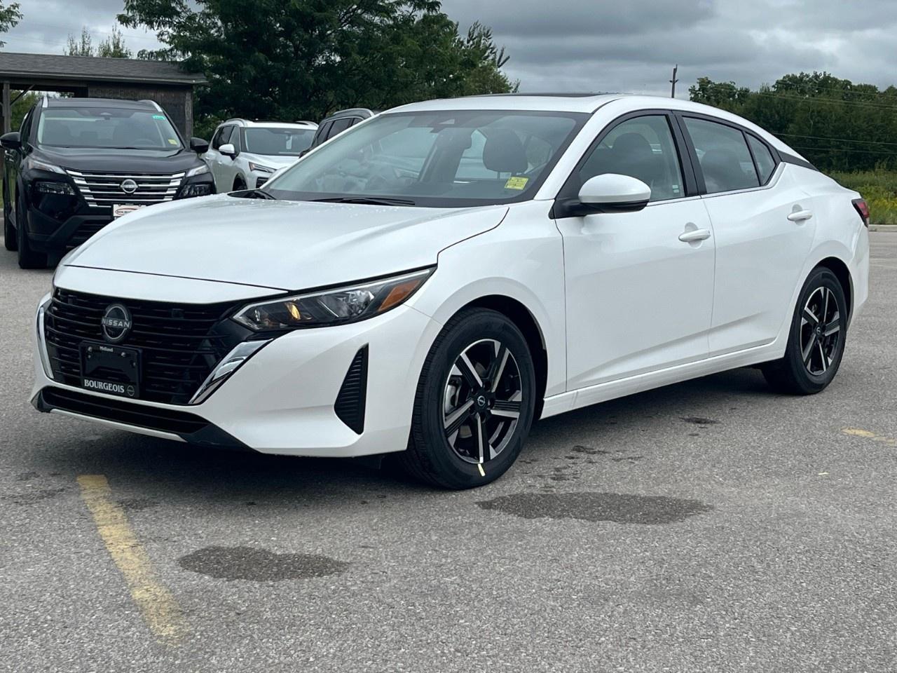 2025 Nissan Sentra SV CVT Photo2