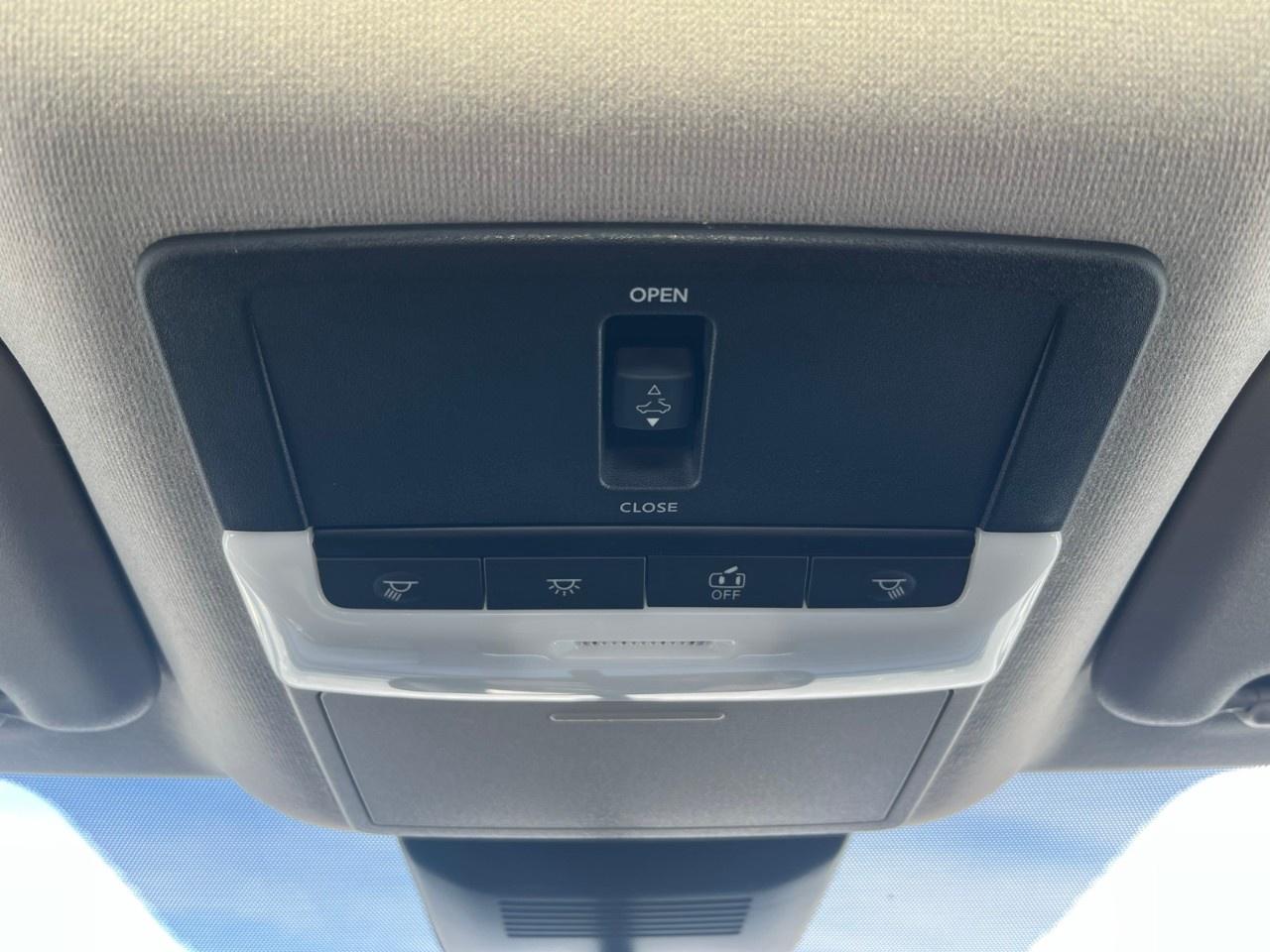 2025 Nissan Sentra SV CVT Photo