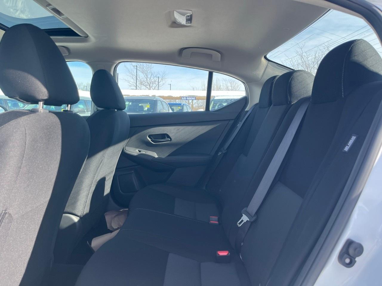 2025 Nissan Sentra SV CVT Photo