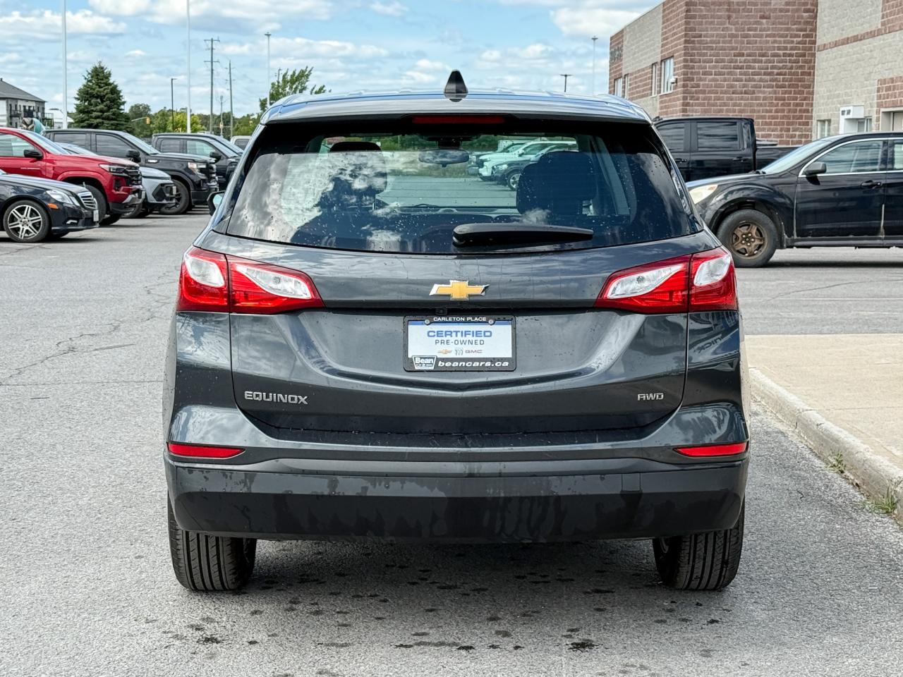 2021 Chevrolet Equinox 1.5L 4CYL LS AWD, HEATED FRONT SEATS, REMOTE VEHICLE START, HD REAR VISION CAMERA, 17" ALLOY WHEELS Photo