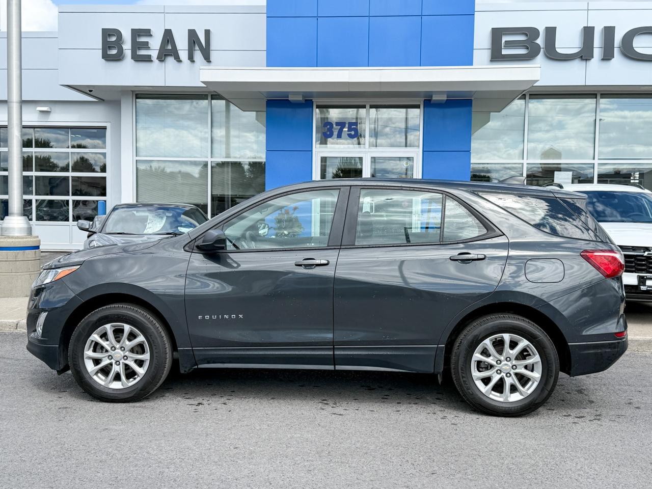 2021 Chevrolet Equinox 1.5L 4CYL LS AWD, HEATED FRONT SEATS, REMOTE VEHICLE START, HD REAR VISION CAMERA, 17" ALLOY WHEELS Photo