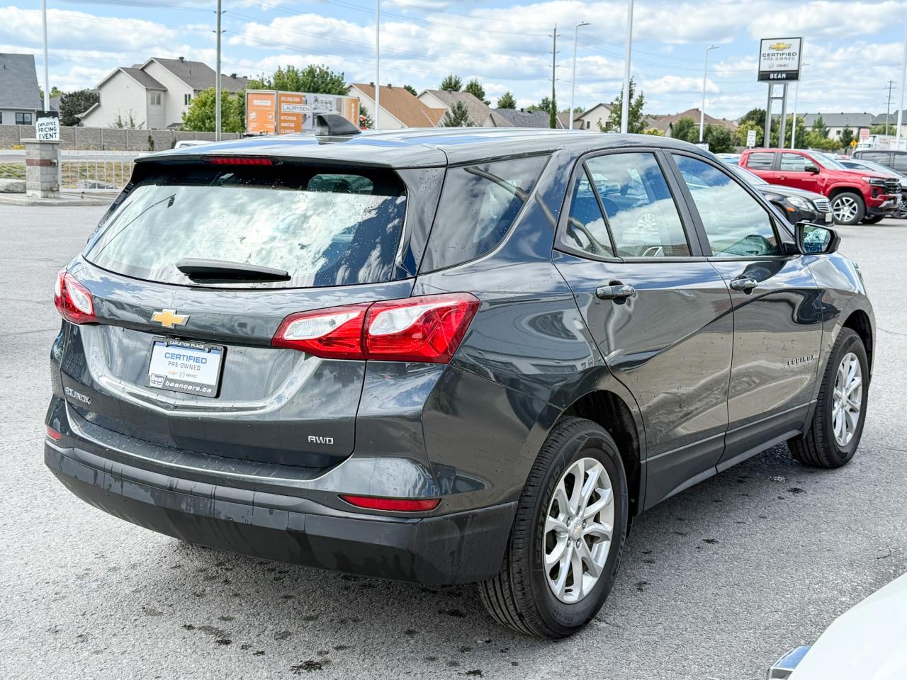 2021 Chevrolet Equinox 1.5L 4CYL LS AWD, HEATED FRONT SEATS, REMOTE VEHICLE START, HD REAR VISION CAMERA, 17" ALLOY WHEELS Photo