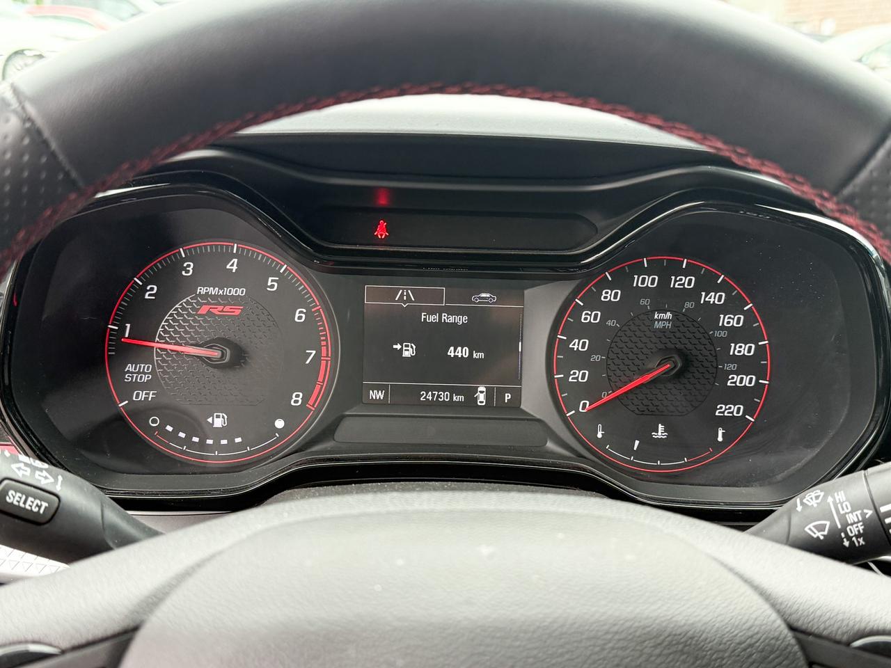 2024 Chevrolet Trax 1.2L TURBO, 1RS FWD, HEATED FRONT SEATS, HEATED LEATHER WRAPPED SQUARE BOTTOMED STEERING WHEEL, WIRE Photo