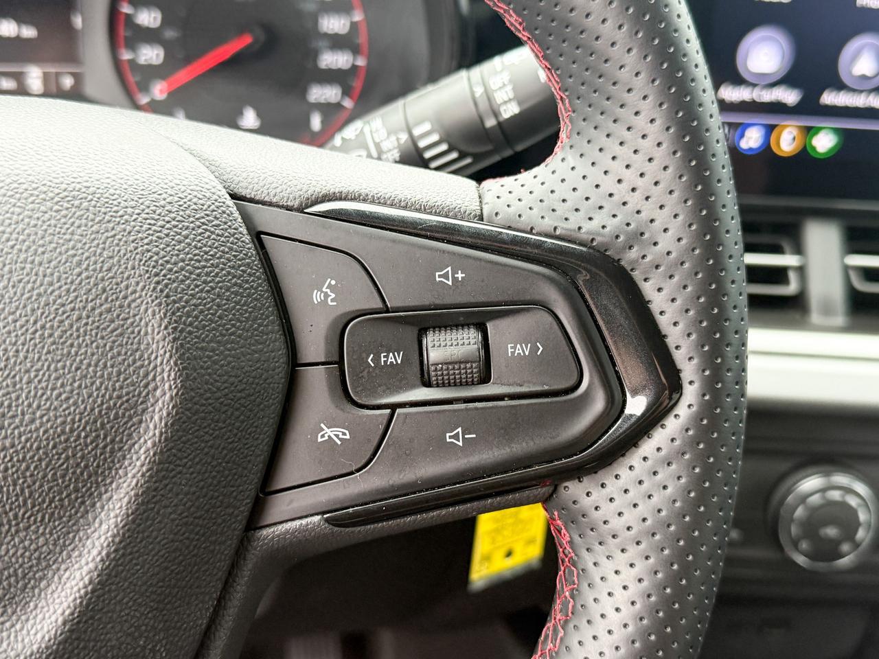 2024 Chevrolet Trax 1.2L TURBO, 1RS FWD, HEATED FRONT SEATS, HEATED LEATHER WRAPPED SQUARE BOTTOMED STEERING WHEEL, WIRE Photo