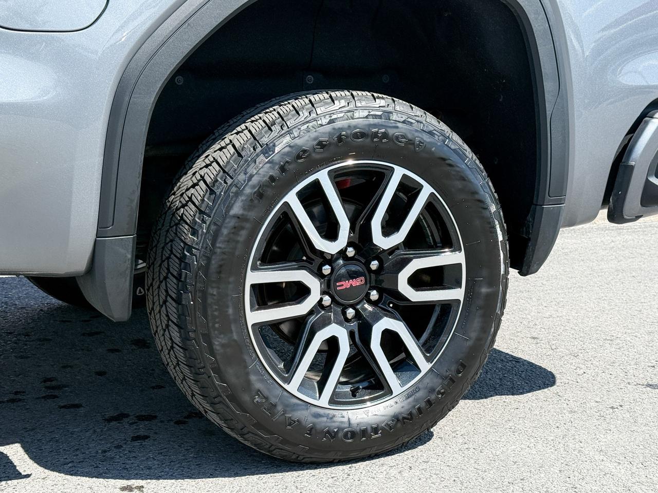 2022 GMC Sierra 1500 Limited AT4 6.2L V8, NAVIGATION, BOSE AUDIO, SUNROOF, HEATED & VENTILATED SEATS, HEATED STEERING WHEEL, REMOTE START/ENTRY, HD REAR VISION CAMERA Photo
