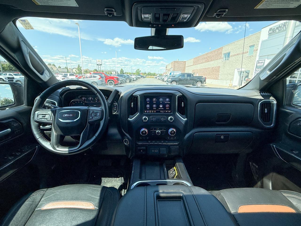 2022 GMC Sierra 1500 Limited AT4 6.2L V8, NAVIGATION, BOSE AUDIO, SUNROOF, HEATED & VENTILATED SEATS, HEATED STEERING WHEEL, REMOTE START/ENTRY, HD REAR VISION CAMERA Photo