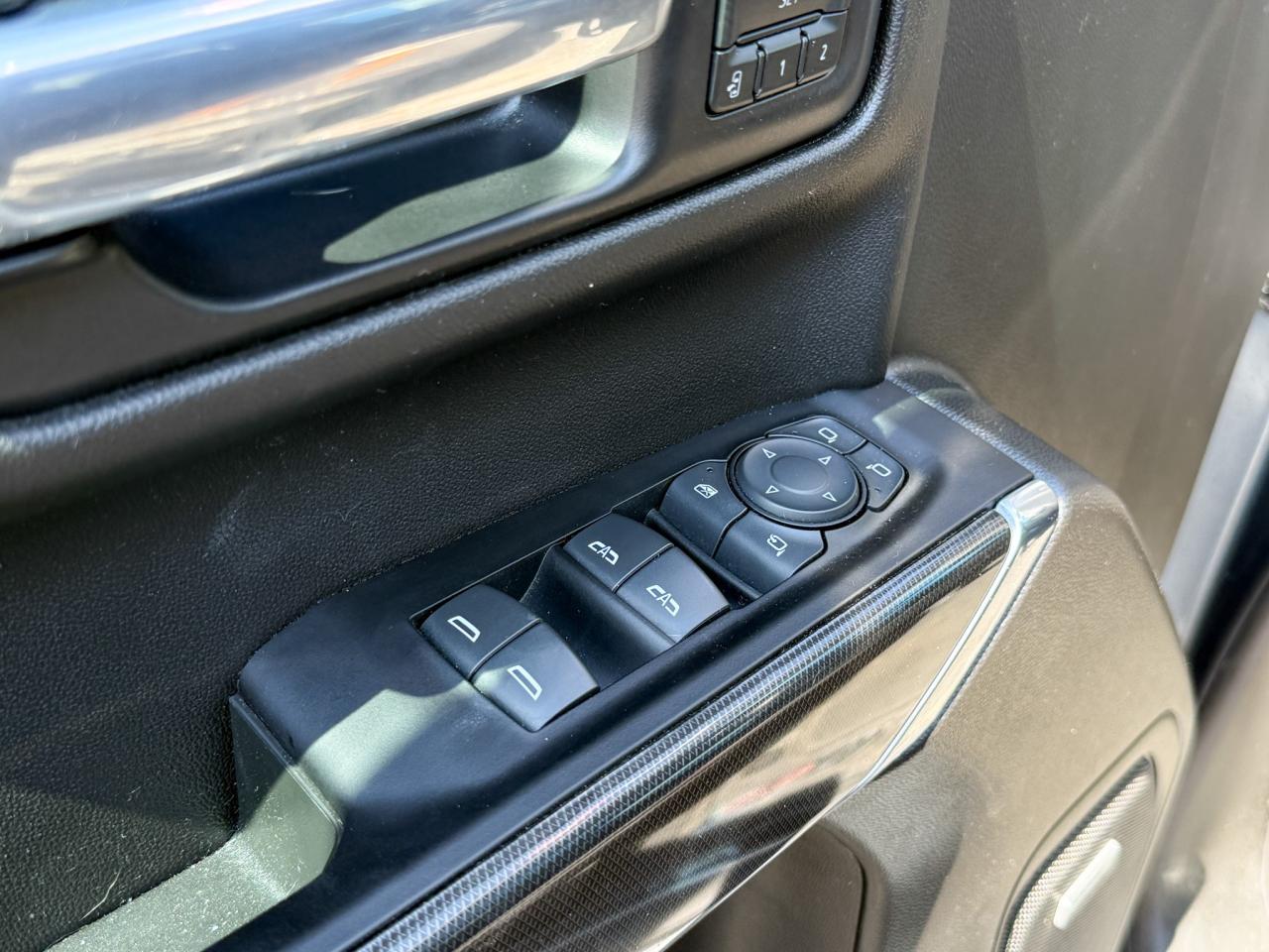 2022 GMC Sierra 1500 Limited AT4 6.2L V8, NAVIGATION, BOSE AUDIO, SUNROOF, HEATED & VENTILATED SEATS, HEATED STEERING WHEEL, REMOTE START/ENTRY, HD REAR VISION CAMERA Photo