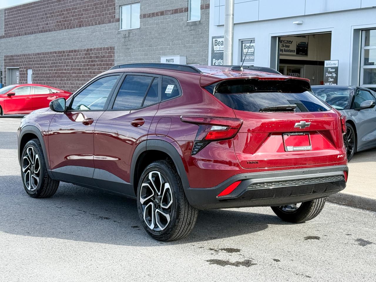 2025 Chevrolet Trax 2RS 1.2L 3 CYL WITH REMOTE START/ENTRY, HEATED SEATS, HEATED STEERING WHEEL, APPLE CARPLAY AND ANDROID AUTO Photo