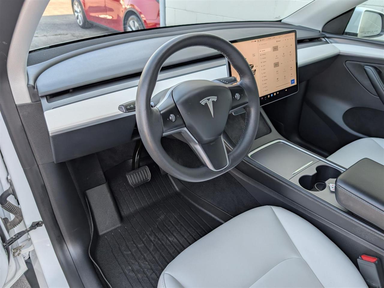 2023 Tesla Model Y LONG RANGE AWD - WHITE INTERIOR - DUAL MOTOR